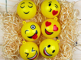 Елочные игрушки – смайлики