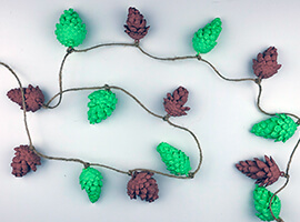 Гирлянда из шишек