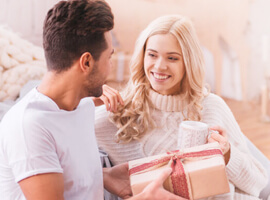 Что подарить жене на Новый год